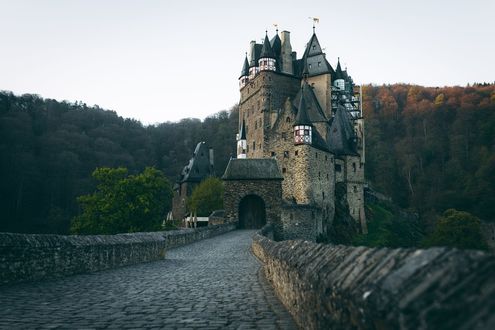 Обои на рабочий стол Дорога к Burg Eltz / Замку Эльц, фотограф Johannes Hulsch