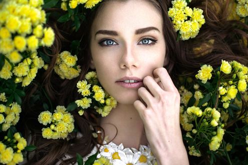 Обои на рабочий стол Девушка в цветах, фотограф Florian Pascual