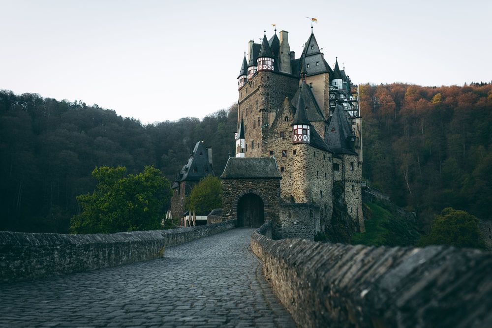 Обои для рабочего стола Дорога к Burg Eltz / Замку Эльц, фотограф Johannes Hulsch