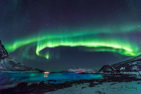 Обои на рабочий стол Северное сияние на небе, фотограф Derek Burdeny