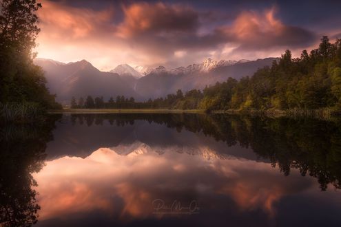 Обои на рабочий стол Озеро Matheson of New Zealand / Мэтисон в Новой Зеландии, фотограф Patrick Marson Ong