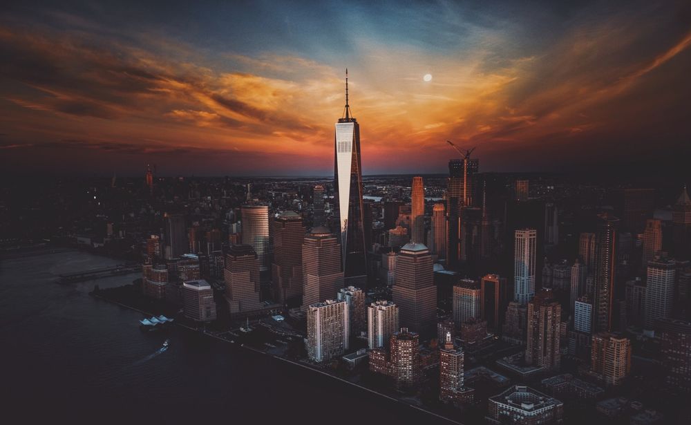 Обои для рабочего стола Нью-Йорк / New York Панорама, Комплекс нового Всемирного торгового центра на фоне вечернего неба