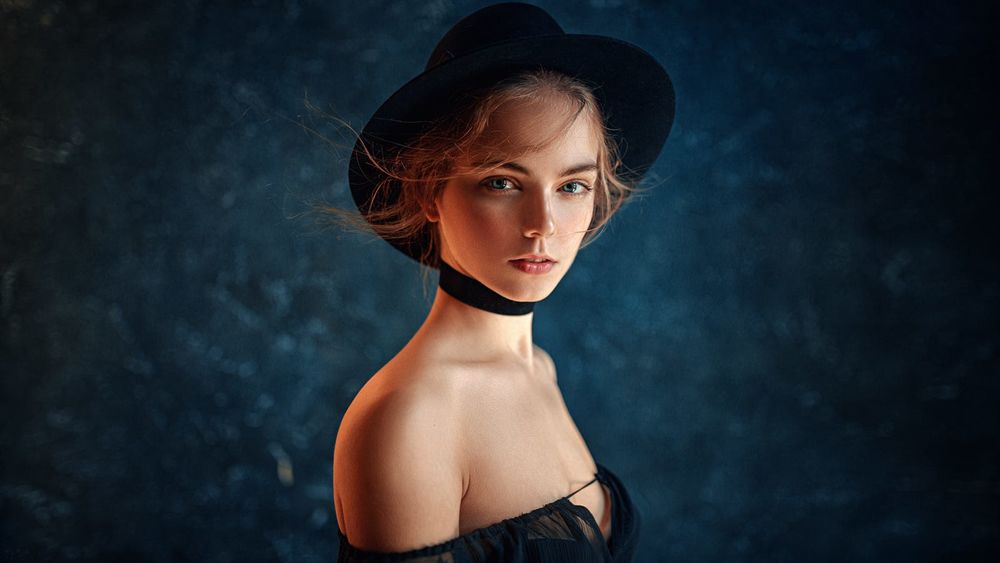 Обои для рабочего стола Девушка Мария в шляпе, фотограф Георгий Чернядьев