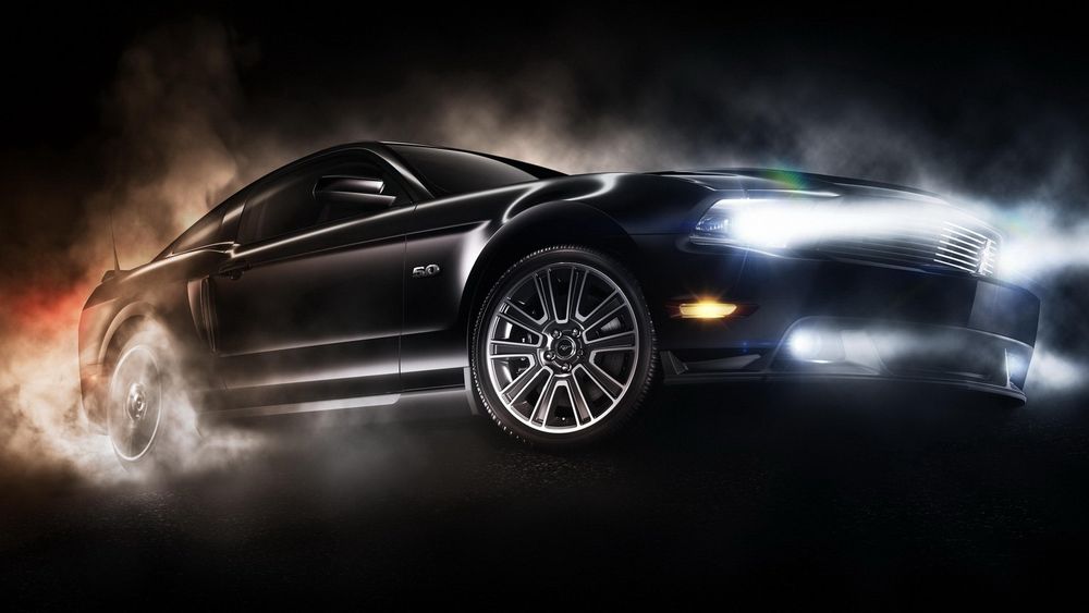 Обои для рабочего стола Автомобиль Ford в дыму