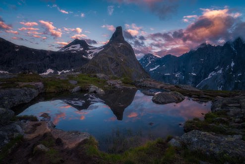 Обои на рабочий стол Romsdalen, Norway / Ромсдален, Норвегия, фотограф Ole Henrik Skjelstad