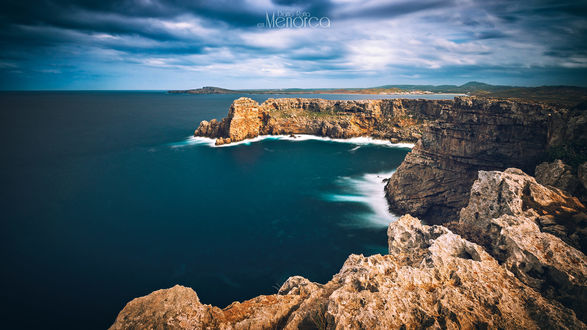 Обои на рабочий стол Menorca / Менорка - прекрасный остров Balearic system / Балеарской системы, архипелаг Spain / Испании в Mediterranean Sea / западном Средиземном море, фотограф Dario Ruta
