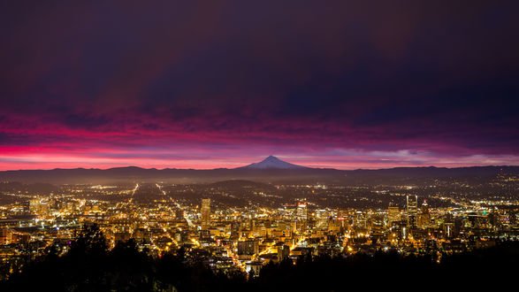 Обои на рабочий стол Город Portland / Портленд вечером, штат Oregon / Орегон, USA / США