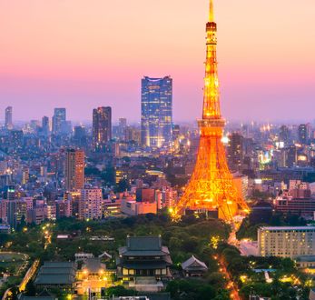 Обои на рабочий стол Токийская телебашня, вид на вечерний Токио / Tokyo, Япония / Japan