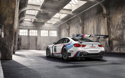 Обои на рабочий стол BMW m6 gt 3 в гараже