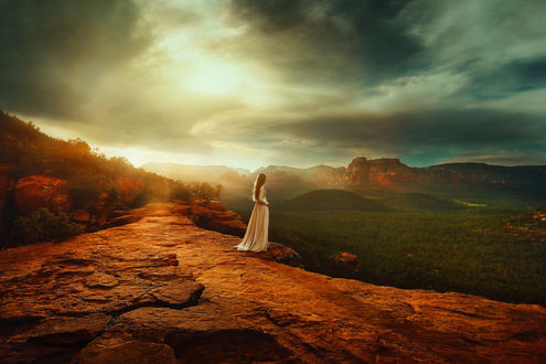 Обои на рабочий стол Девушка любуется природой Аризоны, фотограф TJ Drysdale