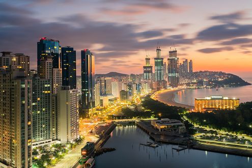 Обои на рабочий стол Ночной город с мостом через реку, Gwangan Bridge Busan South Korea / Кванъан Мост Пусан, Южная Корея