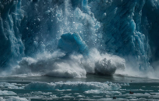 Обои на рабочий стол Огромные ледниковые ледяные скалы на Аляске, фотограф Marc Adamus