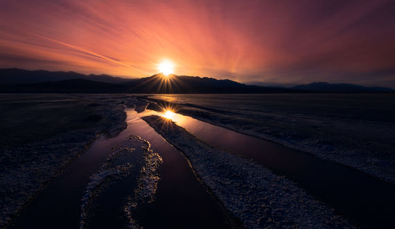 Обои на рабочий стол Рассвет в Salt Creek Flats, Death Valley / Солт-Крик, Долине Смерти, фотограф Mital Patel