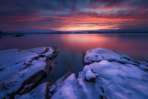 Обои на рабочий стол Восход на озере Tyrifjorden, Norway / Тирифьорден, Норвегия, фотограф Ole Henrik Skjelstad