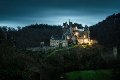 Обои на рабочий стол Замок Eltz / Эльц, Wirsheim, Germany / Виршем, Германия, фотограф Croosterpix