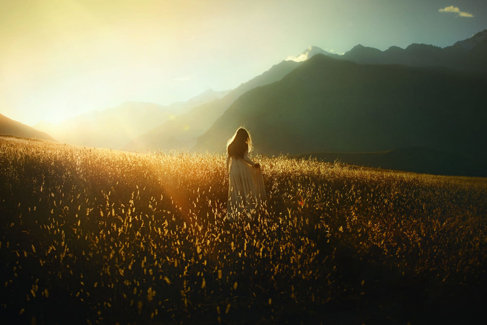 Обои для рабочего стола Девушка в долине, Peru / Перу, фотограф TJ Drysdale