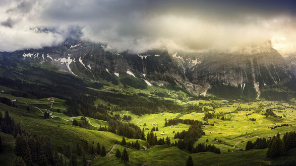 Обои на рабочий стол Село Гриндельвальд / Grindelwald, Швейцария / Switzerland, фотограф Brock Whittaker