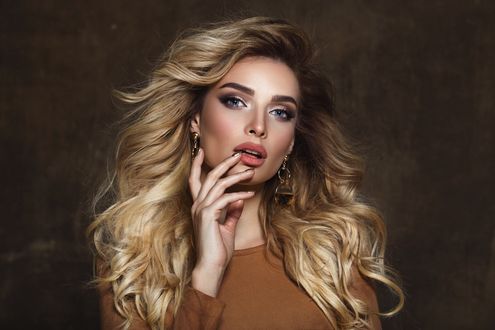 Обои на рабочий стол Портрет модели и певицы Tatyana Kotova / Татьяны Котовой