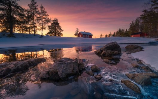 Обои на рабочий стол Закат над небольшим городком Рингерике / Ringerike в Норвегии / Norway, фотограф Ole Henrik Skjelstad