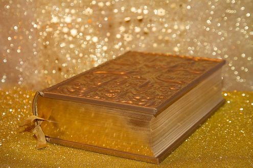 Обои на рабочий стол Книга из золота, by HoliHo