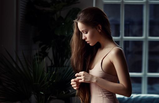 Обои на рабочий стол Модель Феникс Райа в профиль. Фотограф Томашев Сергей