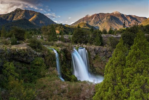 Обои на рабочий стол Водопады в национальном парке Conguillio, Chile / Конгильио, Чили