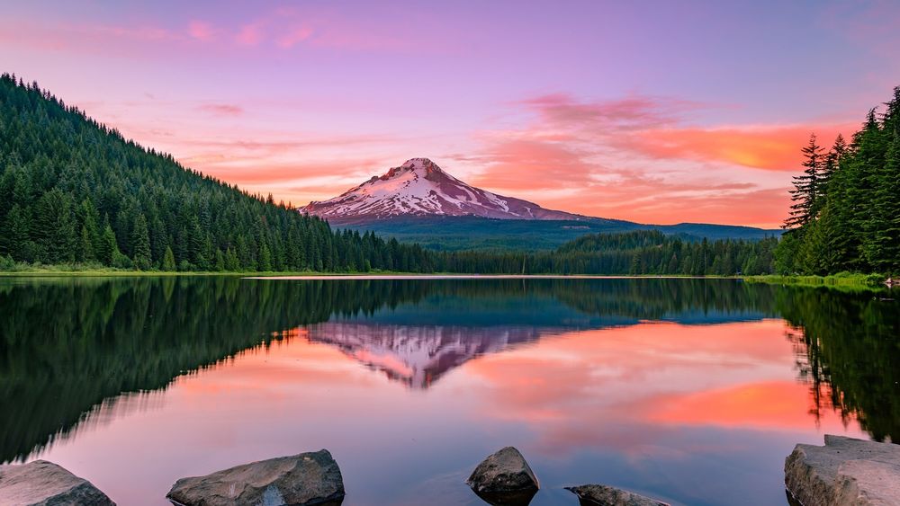 Обои для рабочего стола Озеро возле стратовулкана Маунт-Худ / Mount Hood, Орегон, США / Oregon, USA, by David Gn