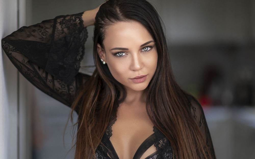 Обои для рабочего стола Модель Ангелина Петрова, фотограф Chris Bos
