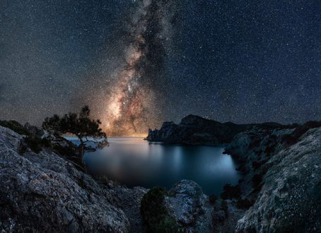 Обои на рабочий стол Крымская ночь, фотограф Алексей Сулоев