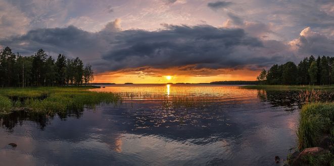 Обои на рабочий стол Закат на реке / Солнце осени, фотограф Evalds Kivlenieks
