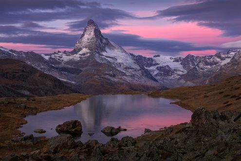 Обои на рабочий стол Гора Matterhorn, Switzerland / Маттерхорн, Швейцария на закате дня, фотограф Alex Yurko