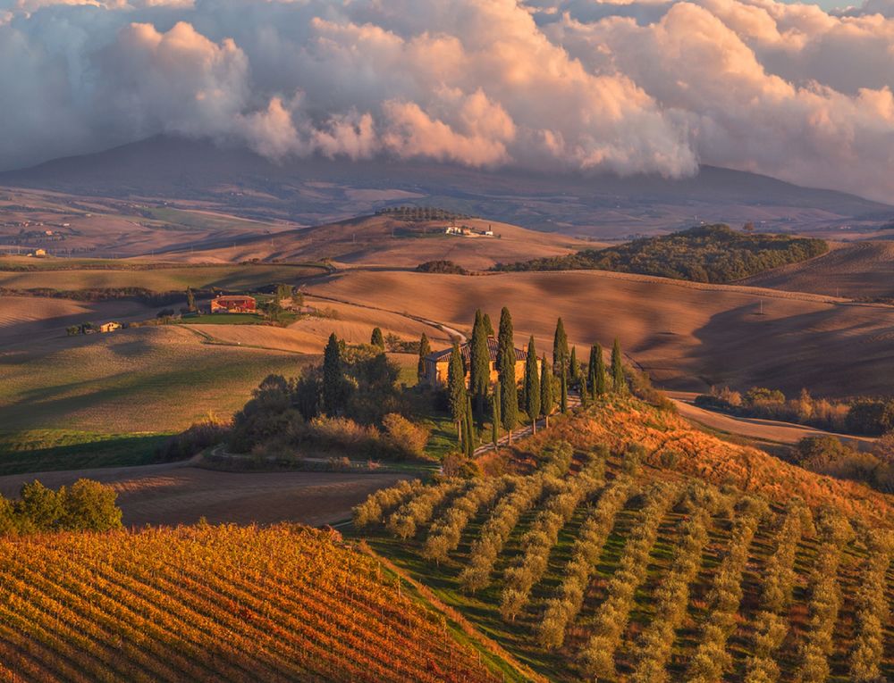 Обои для рабочего стола Первые лучи солнца, Tuscany, Italy / Тоскана, Италия, фотограф Валерий Щербина