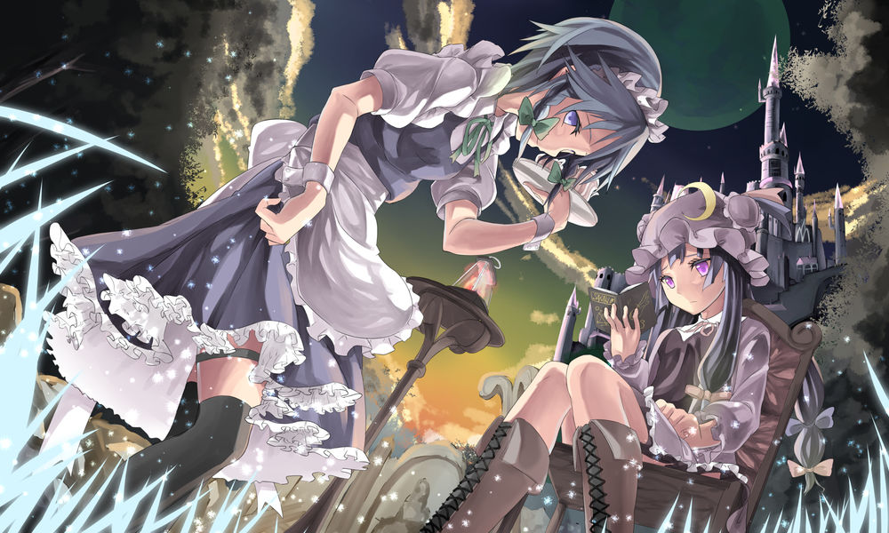 Обои для рабочего стола Сакуя Идзаей / Izayoi Sakuya и Patchouli Knowledge на фоне ночного неба из серии игр Проект Восток / Touhou Project, by Saraki