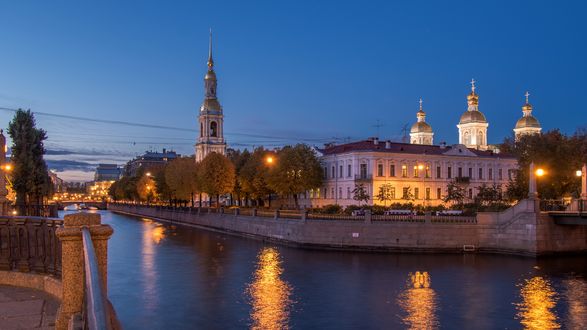 Обои на рабочий стол Набережная Невы, Петропавловская крепость, вечер, Санкт-Петербург