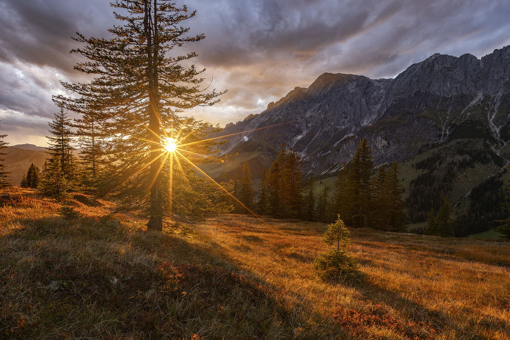 Обои для рабочего стола Закат у горы Hоchkоnig, Austria / Хохкениг, Австрия. Фотограф Manuel Widl