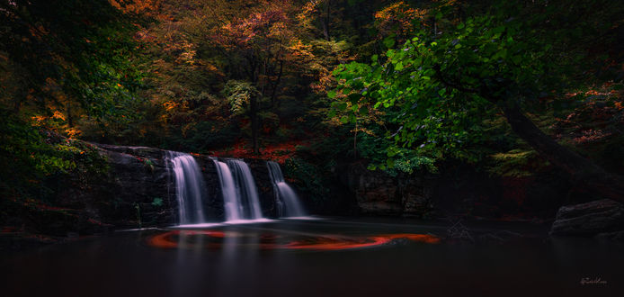 Обои на рабочий стол Suuctu falls / Райские водопады осенью, Bursa, Turkey / Бурса, Турция, фотограф Ali Zeki Kaya