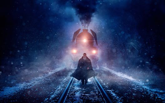Обои на рабочий стол Кеннет Чарльз Брана / Kenneth Charles Branagh в роли Эркюля Пуаро идет перед поездом (постер к фильму Убийство в Восточном экспрессе / Murder on the Orient Express)