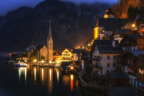 Обои на рабочий стол Hallstatt, Austria / Гальштат, Австрия в ночное время. Фотограф Manuel Widl