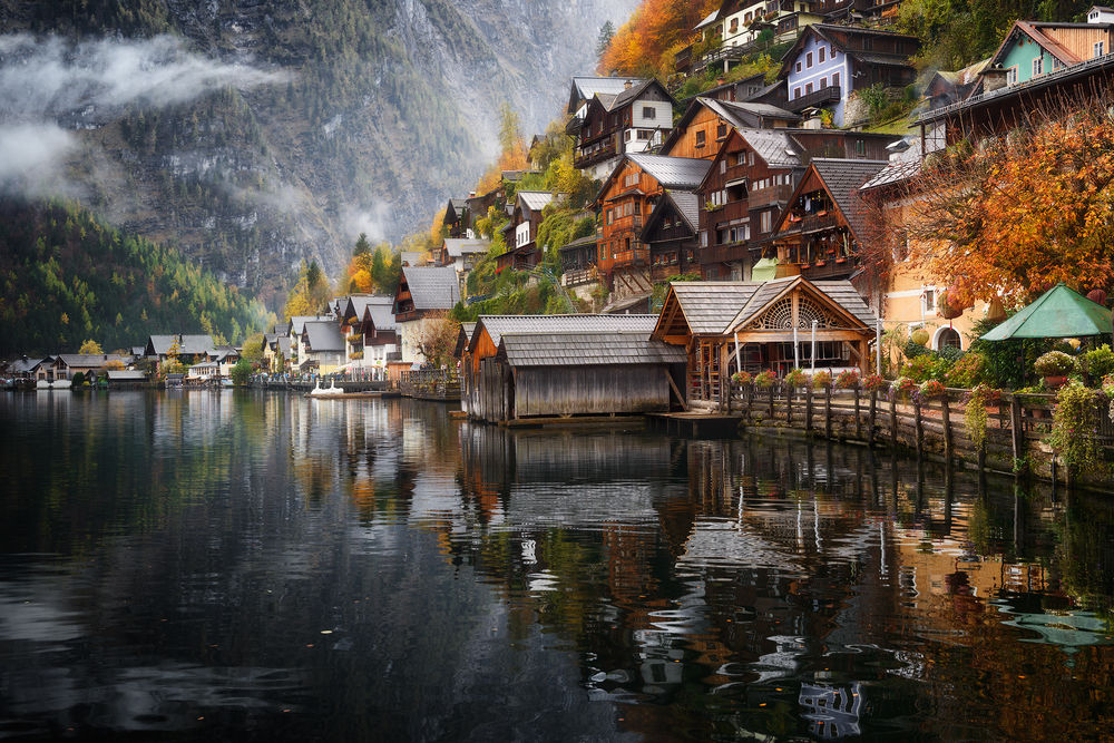 Обои для рабочего стола Гальштат / Халльштатт / Hallstatt на западном берегу одноименного озера в Австрии / Austria. Фотограф Степан Зубков