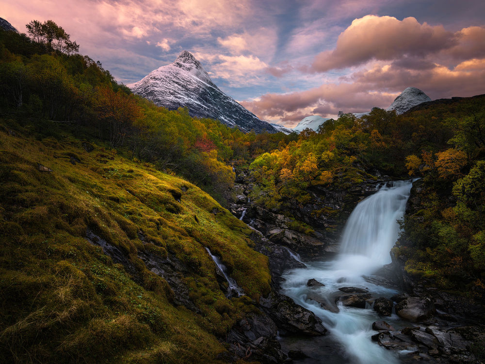 Обои для рабочего стола Sogn og Fjordane, Norway / Согн-ог-Фьордан, Норвегия. Фотограф Ole Henrik Skjelstad