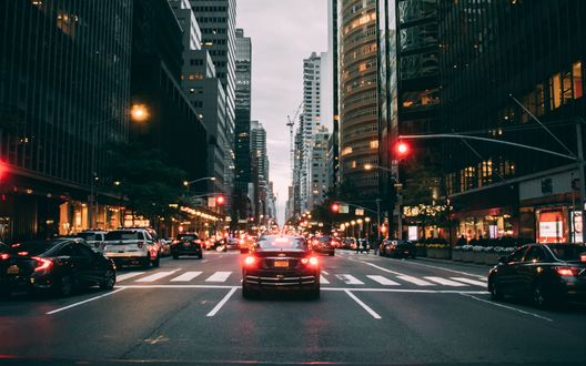 Обои на рабочий стол Движение машин по Нью-Йорк / New York, США / USA