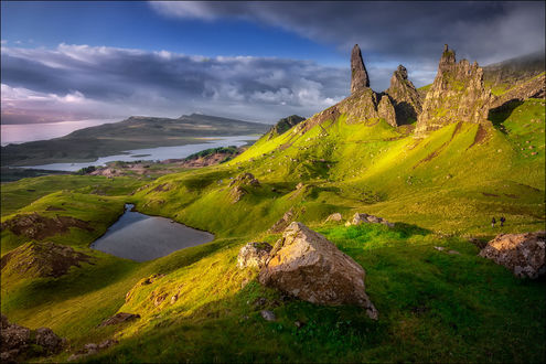 Обои на рабочий стол Торчащие скалы Old Man of Storr / Старик Сторр, Scotland / Шотландия, фотограф Georg Scharf