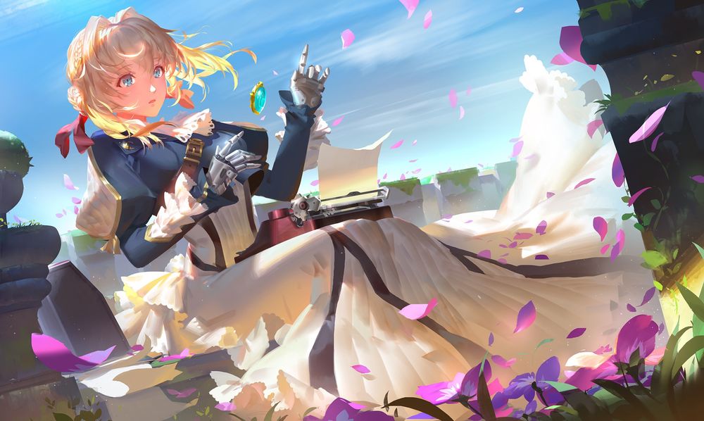 Обои для рабочего стола Violet Evergarden / Вайолет Эвергардэн сидит с печатной машинкой на коленях среди фиалок и смотрит на брошь из аниме Violet Evergarden