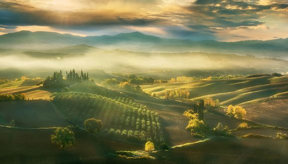 Обои на рабочий стол Туманное утро, Tuscany, Italy / Тоскана, Италия, фотограф Krzysztof Browko