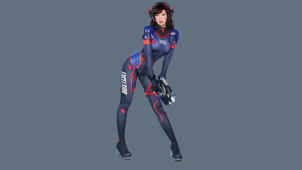 Обои для рабочего стола Косплей DVa из игры Overwatch на серо-синем фоне