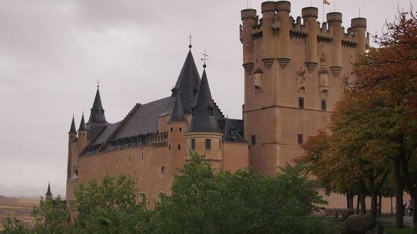 Обои на рабочий стол Крепость Алькасар в Сеговии, Испания / Alcazar de Segovia, Spain