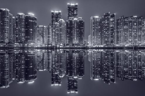 Обои на рабочий стол Ночной Busan, South Korea / Пусан, Южная Корея на берегу Корейского пролива, фотограф Tiger Seo