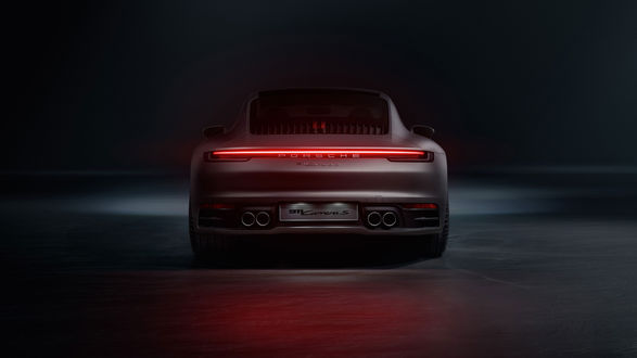 Обои на рабочий стол Новый Porsche 911 Carrera S (992) 2018 года