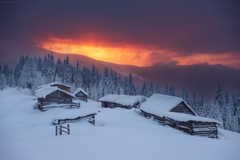 Обои на рабочий стол Волшебный вечер в горных долинах Карпат, by Misha Reme