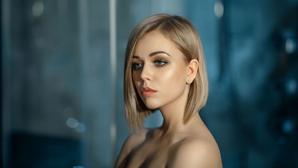 Обои для рабочего стола Портрет девушки на фоне боке, фотограф Алексей Чернов